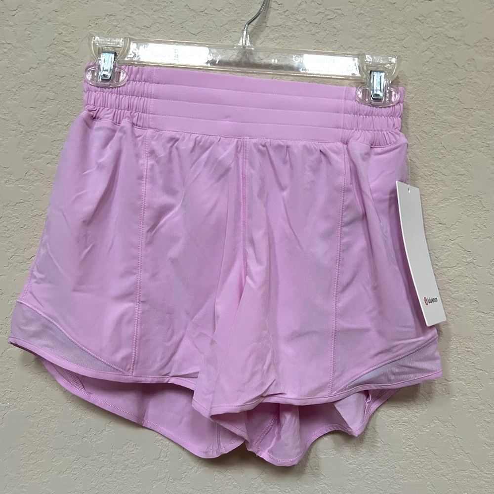Lululemon Hotty Hot HR Short 4” Lined. Size 4.Vitapink. NWT